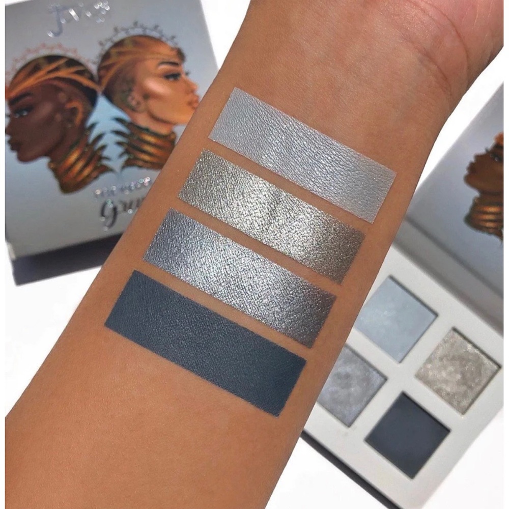 The Rebel Greys Eyeshadow Palette - Picture 4 of 4